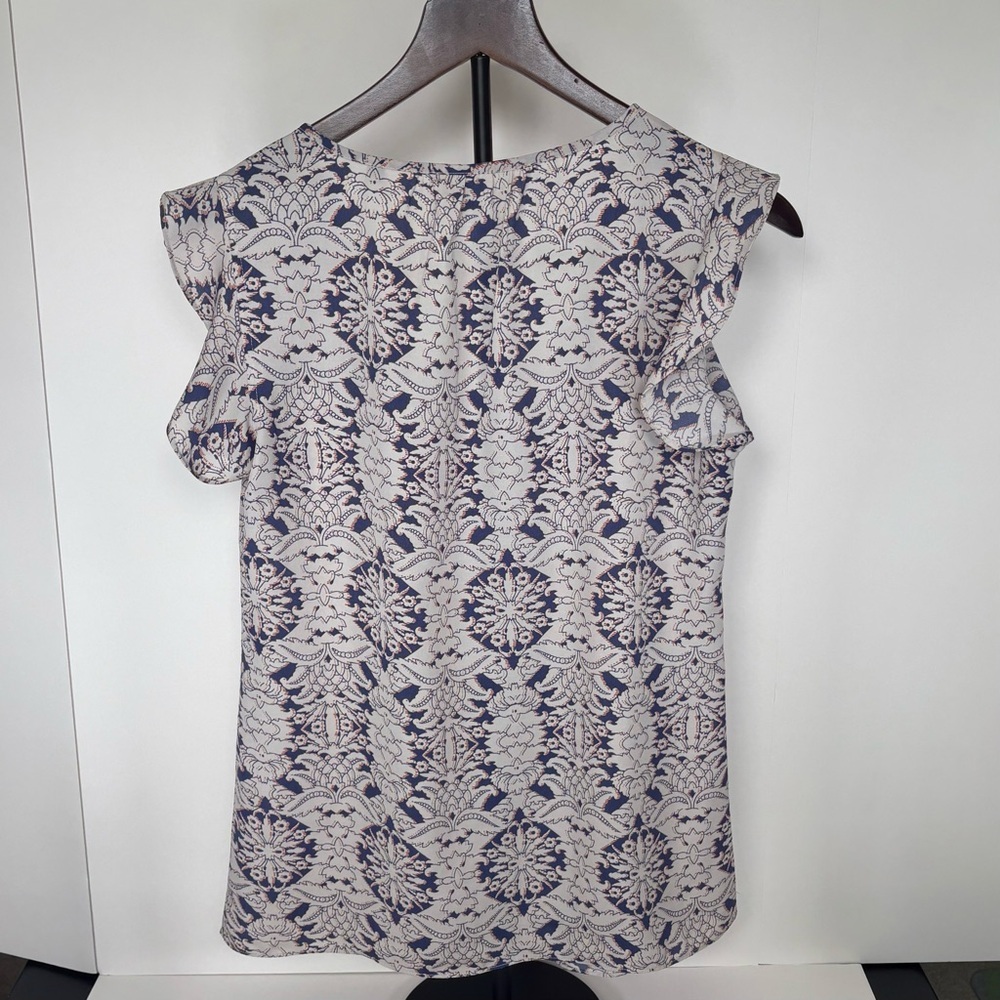 CAbi Blue and White Ruffled Cap Sleeve Blouse Top Shirt Women’s XS NWOT